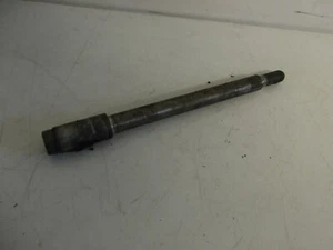 HONDA VF500c V30 500 MAGNA VORDERRADSPINDEL - Bild 1 von 1