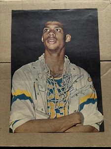 KAREEM ABDUL JABBAR SIGNED 1970 NEWSWEEK MAGAZINE - JSA LETTER - LEW ALCINDOR - Picture 1 of 6