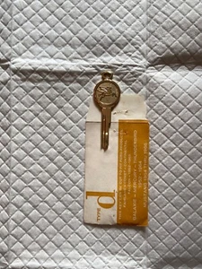 NOS 1958 1959 1960 1961 1962 1964 Ford Thunderbird Blank Key Mobil  oil Pegasus  - Picture 1 of 2