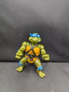 Juguetes con cinturón Leonardo Teenage Mutant Ninja Turtles 1988 Playmate - Imagen 1 de 2