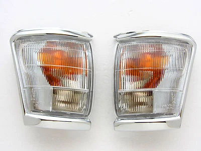 97 - 01 TOYOTA HILUX LN145 CHROME INDICATOR CORNER LIGHT PAIR - Image 1 of 2
