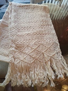 Cream Cotton Hand Woven Loomed Scarf, Shawl, Throw Geometric With Fringed Ends - Bild 1 von 4