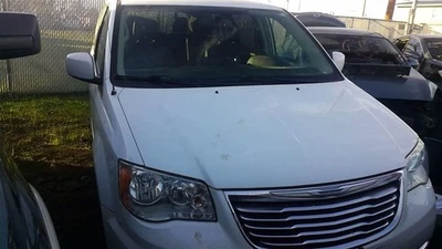 Used Deck Lid fits: 2016 Chrysler Town & country privacy tint glass w/rear view Foto 1 de 4