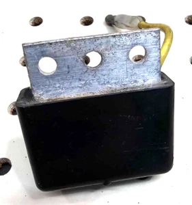 Polaris Electrical Rectifier Voltage Regulator LR-8 OEM 4060092 1991-1995 - Picture 1 of 4