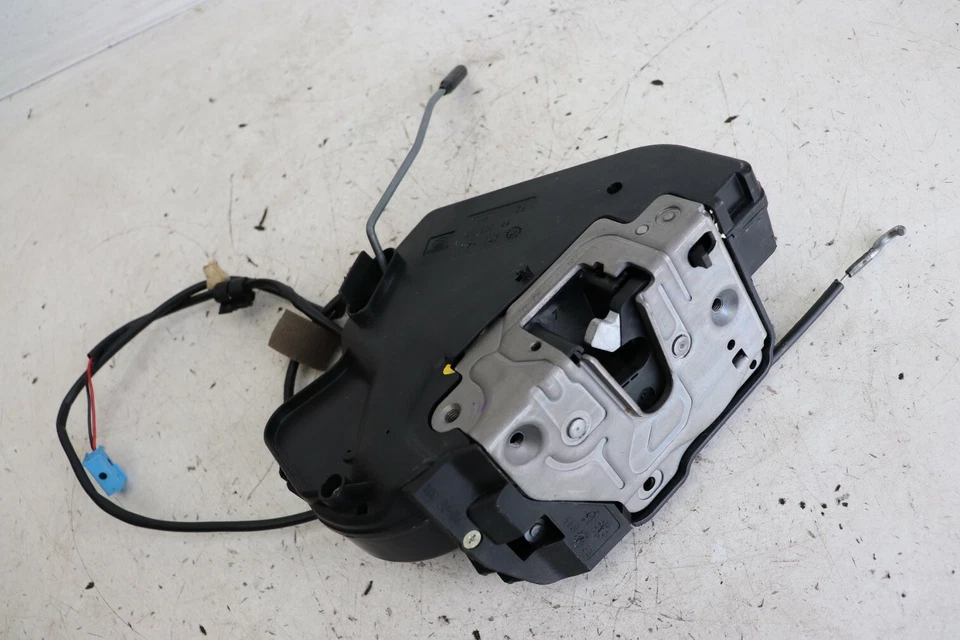 Cerradura puerta trasera Mercedes Benz E63 AMG W211 2007 RHS J146 Foto 1 de 1