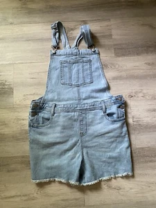 Cat And Jack Light Blue Overall Shorts Girls Size 18 - Picture 1 of 5