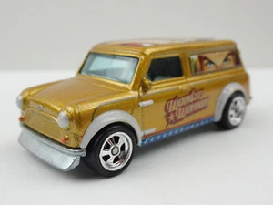 2018 Hot Wheels Pop Culture DC ‘67 Austin Mini Van Wonder Woman - w/ LIGHT WEAR - Picture 1 of 7