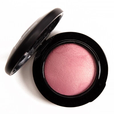 MAC Cosmetics Powder Blush in shade *Gentle* Brand New Never Used - Image 1 of 3