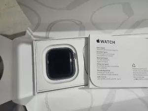 Apple Watch Series 7 GPS 45mm Cassa di Titanio Nero - Foto 1 di 9