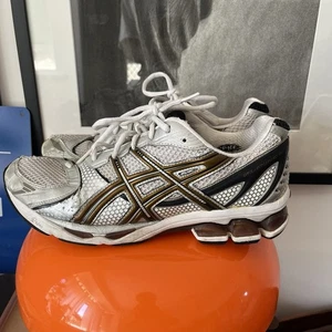 OG Asics Kayano 2009 15 "latón marrón" dorado para hombre talla US 10,5 - De colección raro - Imagen 1 de 9