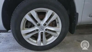 2012-2015 Nissan Rogue 17" 10-Spoke Alloy Wheel Split Spokes Minor Marks OEM - Picture 1 of 1