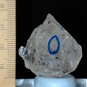 Enhydro Quartz skeletal crystal point w/ moving bubble and black sand 152ct - Foto 1 di 8