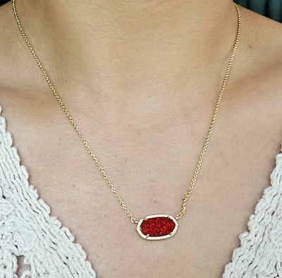 🌟NEW!!🌟🌹Kendra Scott Elisa Gold Pendant Necklace in "Red Drusy" - Image 1 of 4