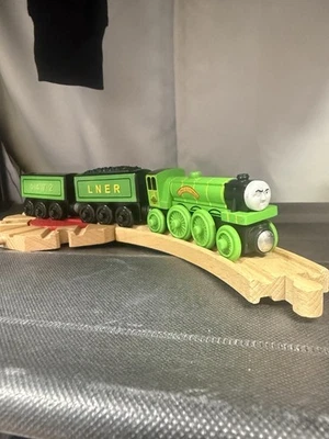 Thomas Friends Ferrocarril de Madera-FlyingScotsman Motor y Licitaciones Usado en Excelente Condición Foto 1 de 4