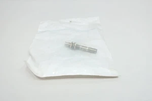 Allen Bradley 871TM-B4N12-R3 Proximity Sensor 20-250v-ac/dc - Picture 1 of 6