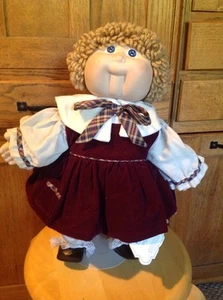 Cabbage Patch Kid 1986, vintage, Della Francis, cabeza de porcelana, manos. Sin caja, - Imagen 1 de 12