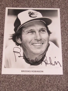 Brooks Robinson Baltimore Orioles Signed 8 x 10 Autograph Picture Photo HOF - Picture 1 of 1