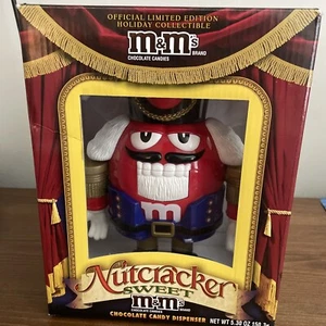 M&M Roter Nussknacker Süßigkeiten Spender Limited Edition Urlaub Neu im Karton - Bild 1 von 2