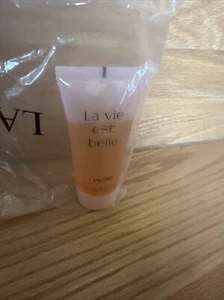 Lancome La Vie Est Belle Invigorating Fragranced Shower Gel 1.6 fl.oz / 50 ml - Picture 1 of 3
