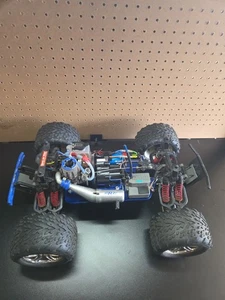 TRAXXAS T-MAXX 2.5 NITRO MONSTER TRUCK  UNTESTED  - Picture 1 of 17