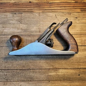 SWEETHEART Antique STANLEY BAILEY Plane #4 Planer Tool ☆ CORRUGATED & NICE ☆USA - Picture 1 of 5