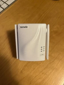 Tenda A18 AC1200 Dual Band WiFi Repeater Extender Used Tested - Foto 1 di 3