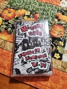 Motley Crue - Decade of Decadence Cassette Tape 1991 Greatest Hits ‘81-‘91  - Picture 1 of 3