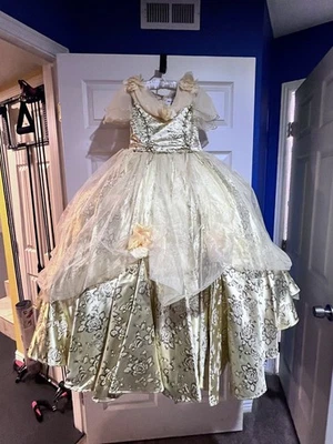 NWT CHASING FIREFLIES 10 ULTIMATE COLLECTION DISNEY PRINCESS BELLE COSTUME/CROWN - Image 1 of 4