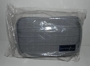 UNITED AIRLINES BUSINESS FIRST NEW SEALED AMENITY KIT LIGHT GRAY - Picture 1 of 3