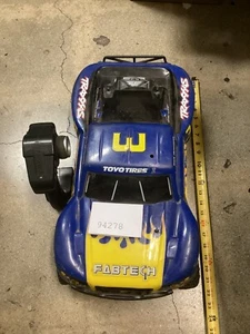 Fabtech 1/16 Traxxas Slash R/C Truck Blue Off-road Toyo Tire with TTX300 Charger - Picture 1 of 7