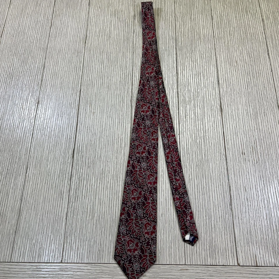 Vintage Burberrys Tie Mens Silk Paisley Floral Necktie Made in England 90s - Image 1 of 3