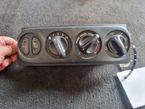 HOLDEN COMMODORE HEATER/AC CONTROLS VT-VX NORMAL 09/97-09/02 97 98 99 00 01 02 - Picture 1 of 8