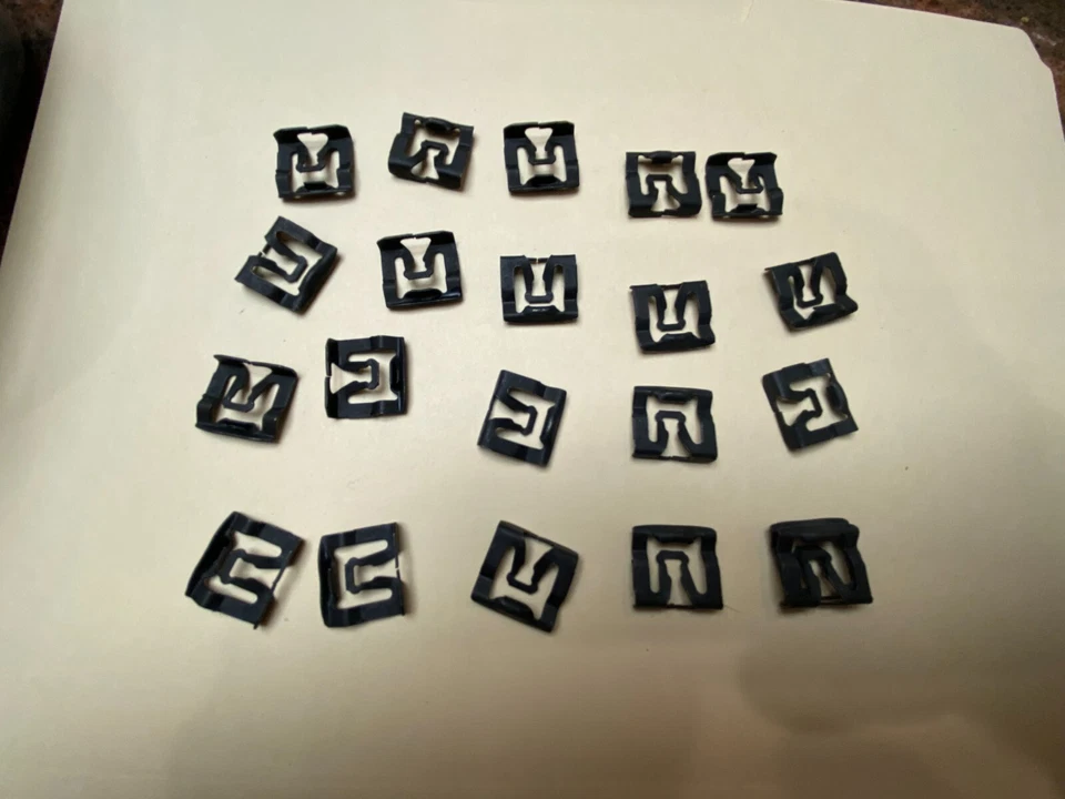 Front or Rear Window Windshield Molding Clip 1966-72 Ford & Mustang 20 pc USA - Image 1 of 1