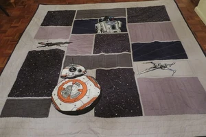 Pottery Barn Kids Star Wars Droid Queen/Full Quilt -R2D2 BB8 X-wing- All Cotton - Picture 1 of 6