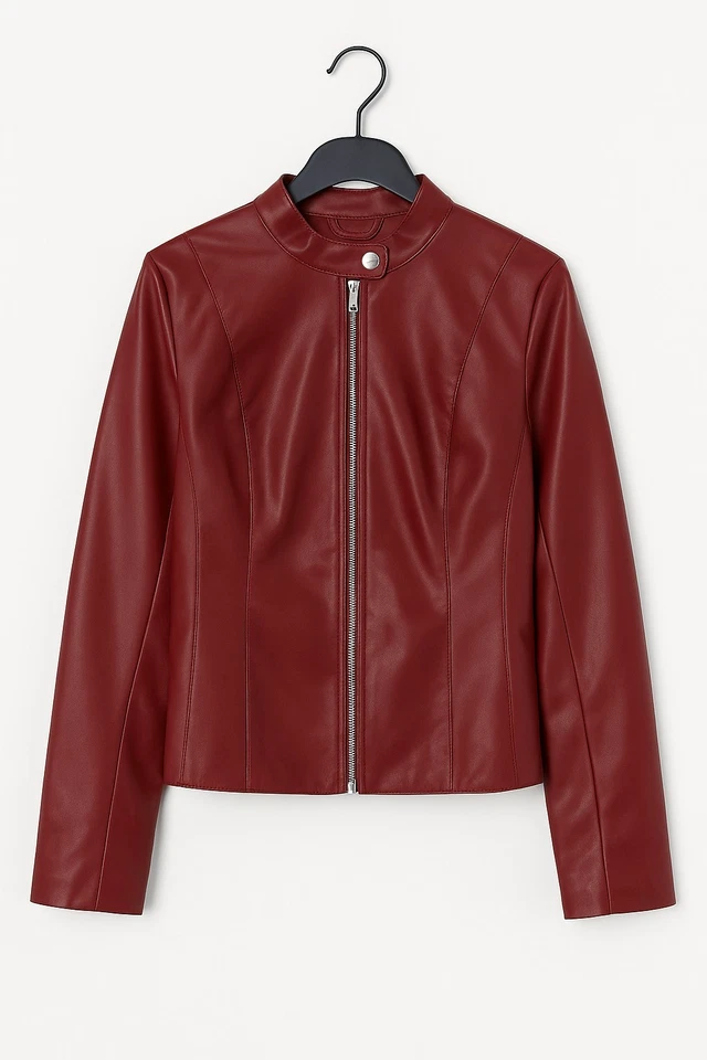 Esta Chaqueta Mujer Imitación Cuero en Un Rico Color Rojo Borgoña Foto 1 de 1