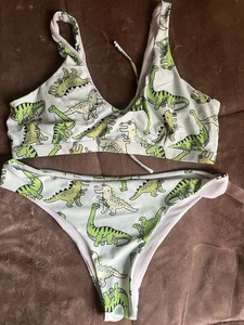 Women’s Romwe Dinosaur Print Bikini Size  Large - Picture 1 of 7