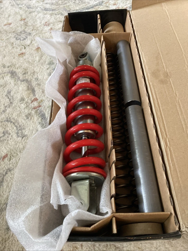 Оригинальные задние амортизаторы и вилочные пружины/распорки 2024 Honda Crf250f - Изображение 1 из 4