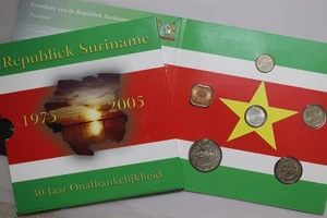 🧭 🇸🇷 SURINAME 2005 - 30 JAHRE UNABHÄNGIGKEIT POSTFRISCHER SATZ B84 #376 - Bild 1 von 6