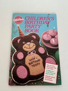 Vintage 1986 Wilton's Kindergeburtstag Party Buch ~ Popples ~ Barbie - Bild 1 von 7