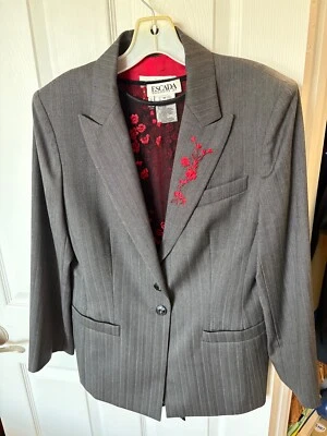 Chaqueta a Rayas Gris Pin Escada Raya Rara Con Traje Negro Red Talla 42 025 Foto 1 de 3