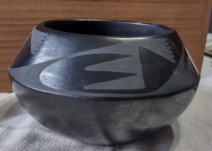 MARIE & JULIAN MARTINEZ KERAMIK VASE SAN ILDEFONSO GUNMETAL AVANYU MARIA - Bild 1 von 13