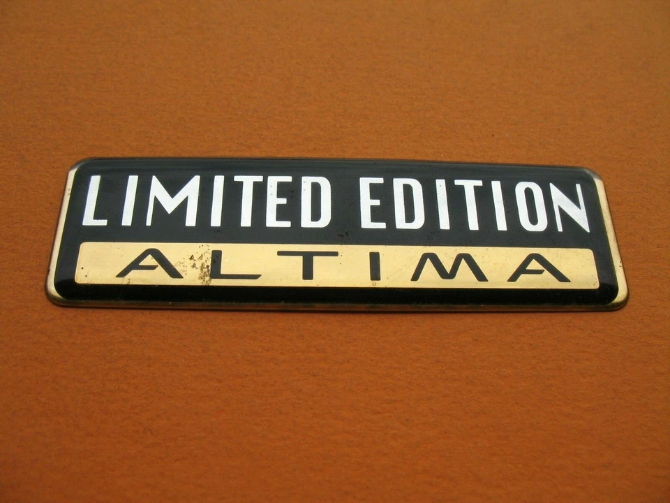 98 99 00 01 NISSAN ALTIMA EDICIÓN LIMITADA EMBLEMA LATERAL LOGO INSIGNIA DECAL A20417 Foto 1 de 2