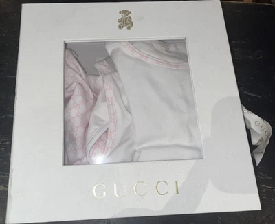 NIB Gucci 4 Piece Baby One Piece Set Pink and White Size 18-24 Months - Image 1 of 4