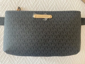 Michael Kors NWT Waist Pack Crossbody Belt Bag Black Signature Monogram - Picture 1 of 7