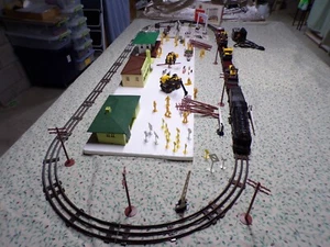 Marx Vintage O Gauge Electic Toy Train/Track/Transformer/ Accessories/Figurines - Picture 1 of 24