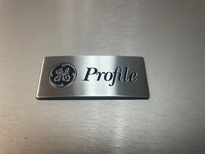 Distintivo targhetta frigorifero GE Profile WR04X10161, parte originale OEM, nuovo - Foto 1 di 3