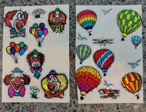 Vintage 80er Folienaufkleber Prismatische Clowns Luftballons Flugzeuge Blumen Stick Ons - Bild 1 von 4