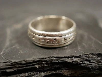 Ausgefallener 925 Silber Ring Muster Symbole Ring in Ring Ehemals Drehbar Defekt - Bild 1 von 4