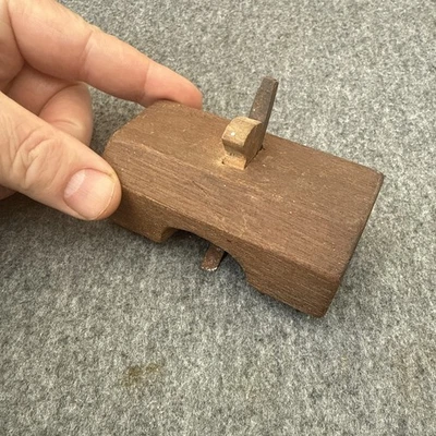Miniature Granny's Tooth Vintage Wooden Router Plane Carpentry Tool Antique UK - Image 1 of 4