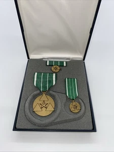 United States Department Of The Army Commander’s Award For Civilian Service Set - Picture 1 of 5